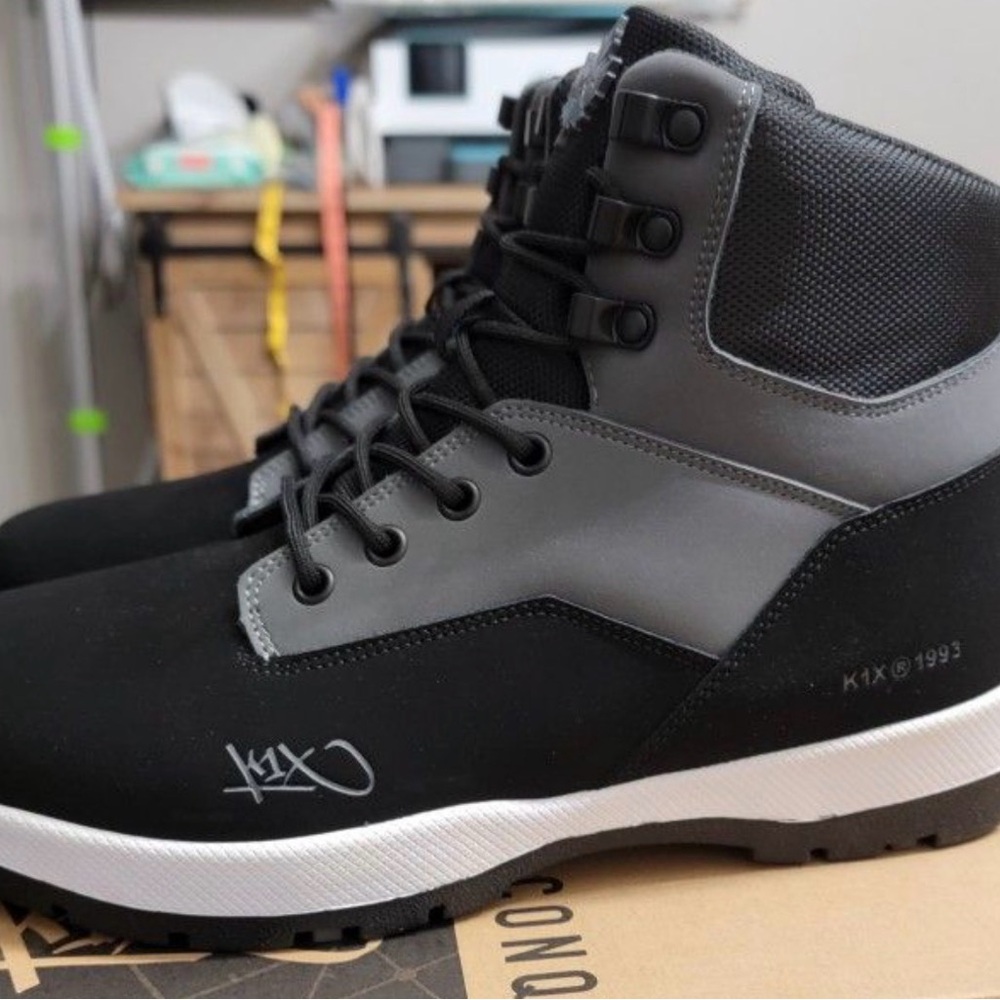 K1X H1KE Plus hike boots. MENS SIZE 12 New in the box